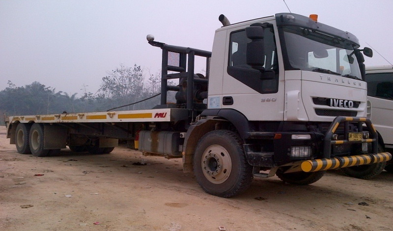 tandem truck hamidah alah lestari